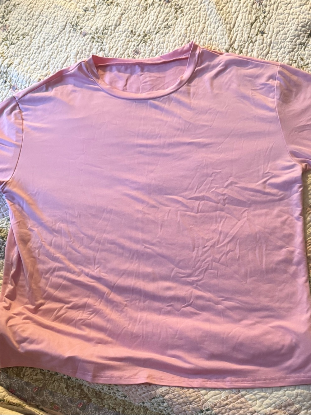 Women’s Crew Neck T-Shirt - Pink